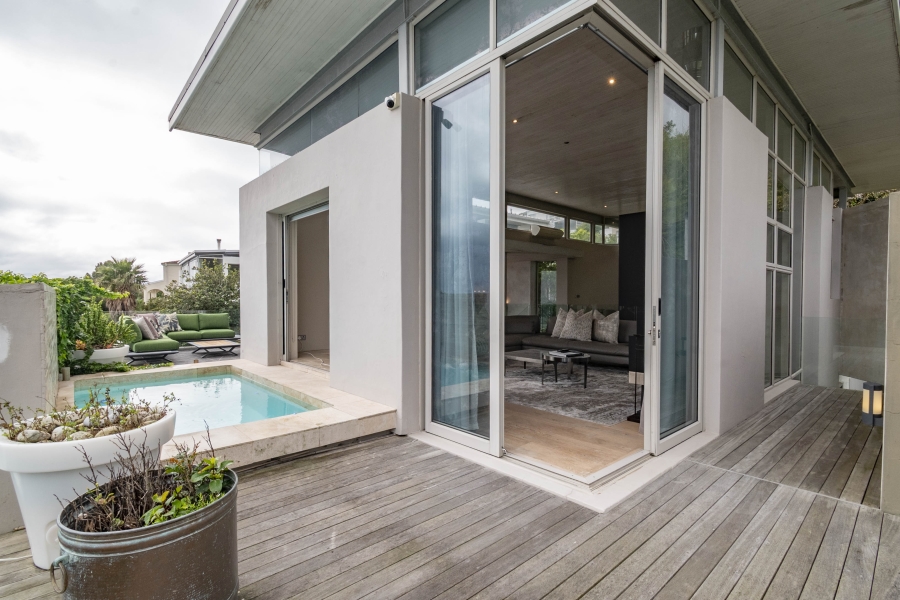 3 Bedroom Property for Sale in Bakoven Western Cape